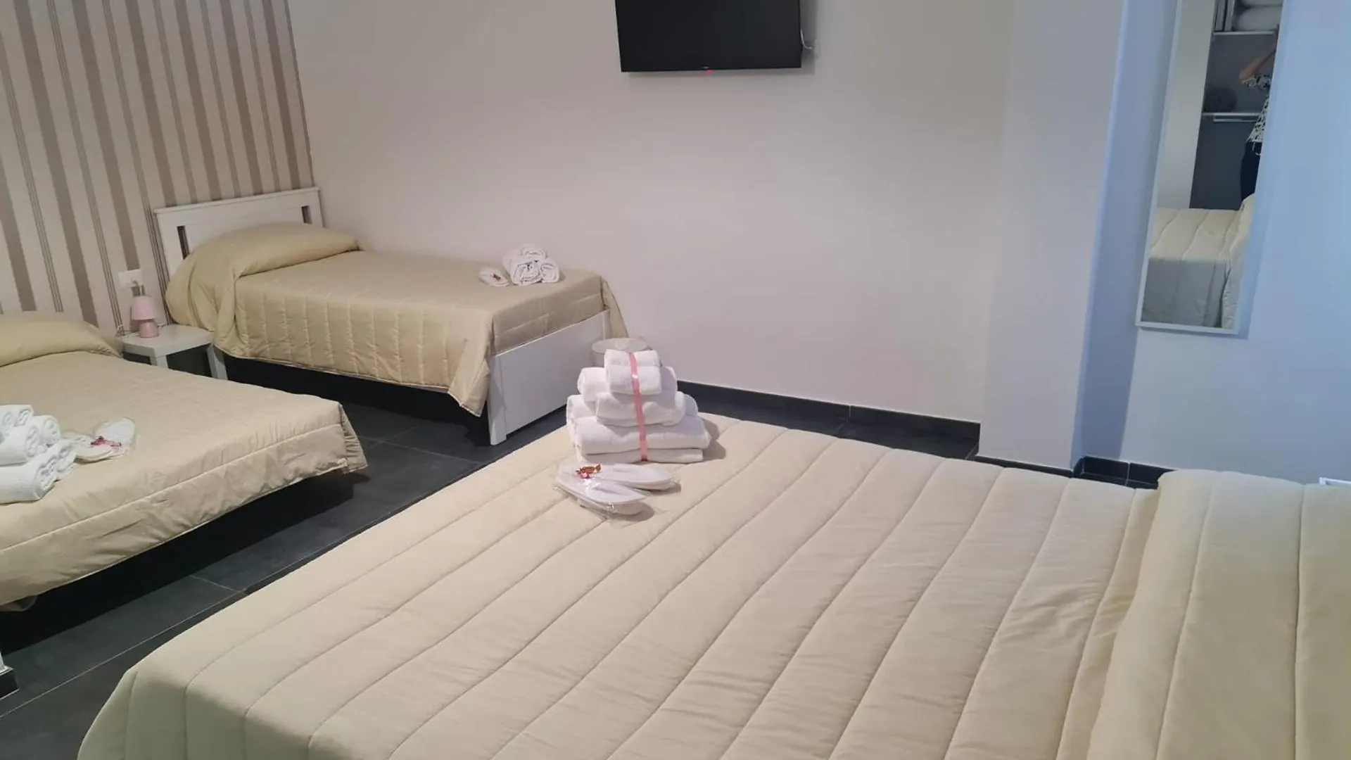 Gaisa Naples - Bed And Breakfast