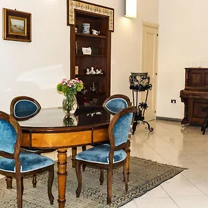 Appartement Charming, Naples